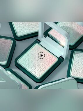 NATASHA DENONA PASTEL PLEXI GLOW HIGHLIGHTER - BRAND NEW in the box!
